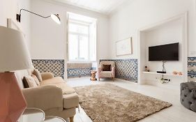 Baixa Tile Blue Two-Bedroom Apartment - By Lu Holidays